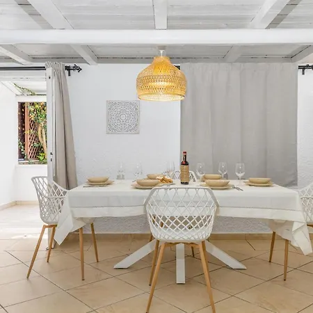 Carmen Holiday home Golfo Aranci